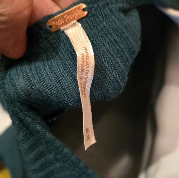 Free People women's green/teal Button-Up waffle Top szM - Picture 8 of 8